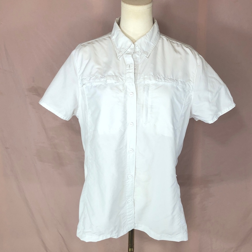 L.L. Bean White Short Sleeve Button-Up with Mesh Back Panel Size Large